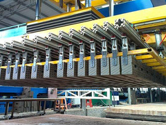 أجهزة صناعة الطوب الطينية ذات الكفاءة العالية ذاتية التراص مع نظام أتمتة كامل